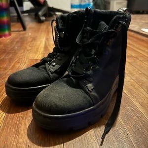 Dr Martens Combs Boot